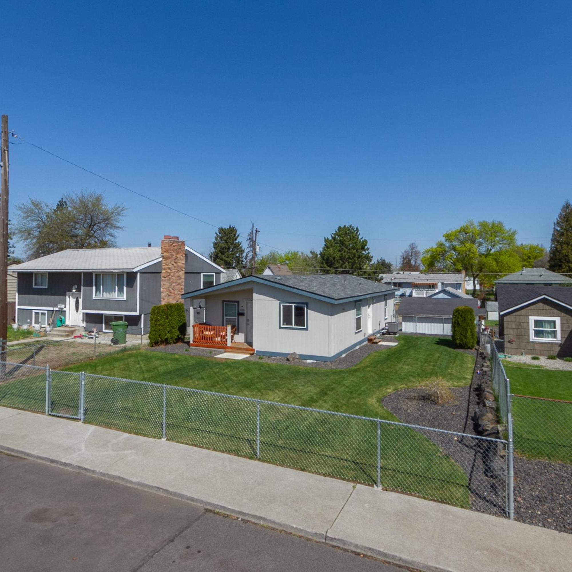 Cute And Cozy 3 Bed 2 Bath Home In North Spokane Exterior foto
